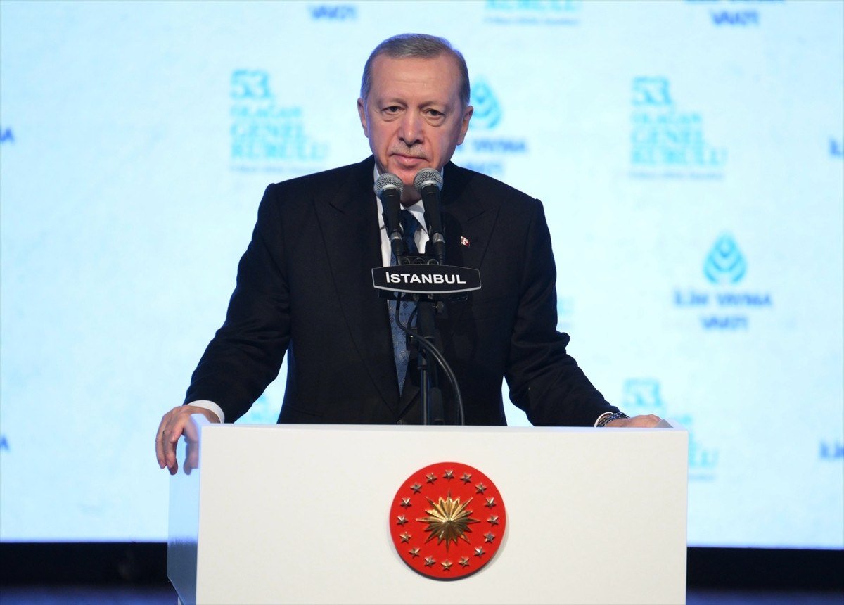 1710017092 860 Cumhurbaskani Erdogan Ilim Yayma Vakfi Genel Kuruluna katildi