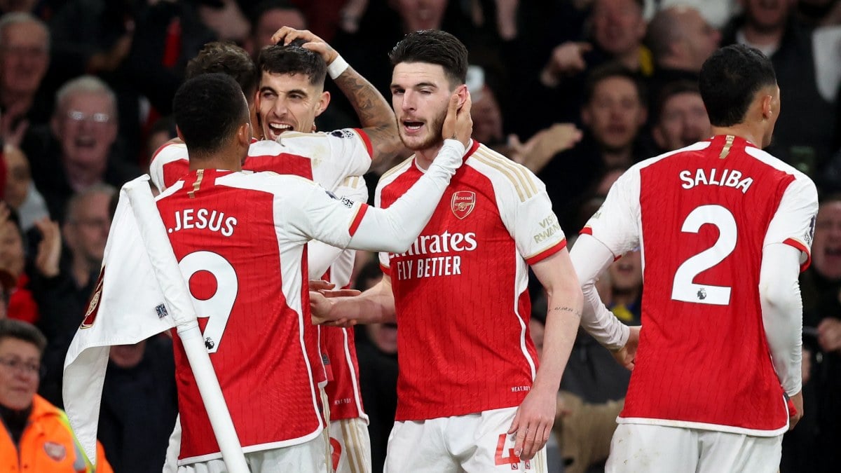 Arsenal Brentford engelini iki golle asti