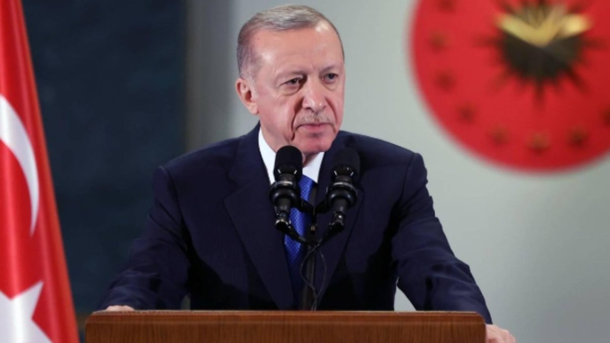 Cumhurbaskani Erdogan Belcikada PKKlilarin saldirisina ugrayan gurbetci genci aradi