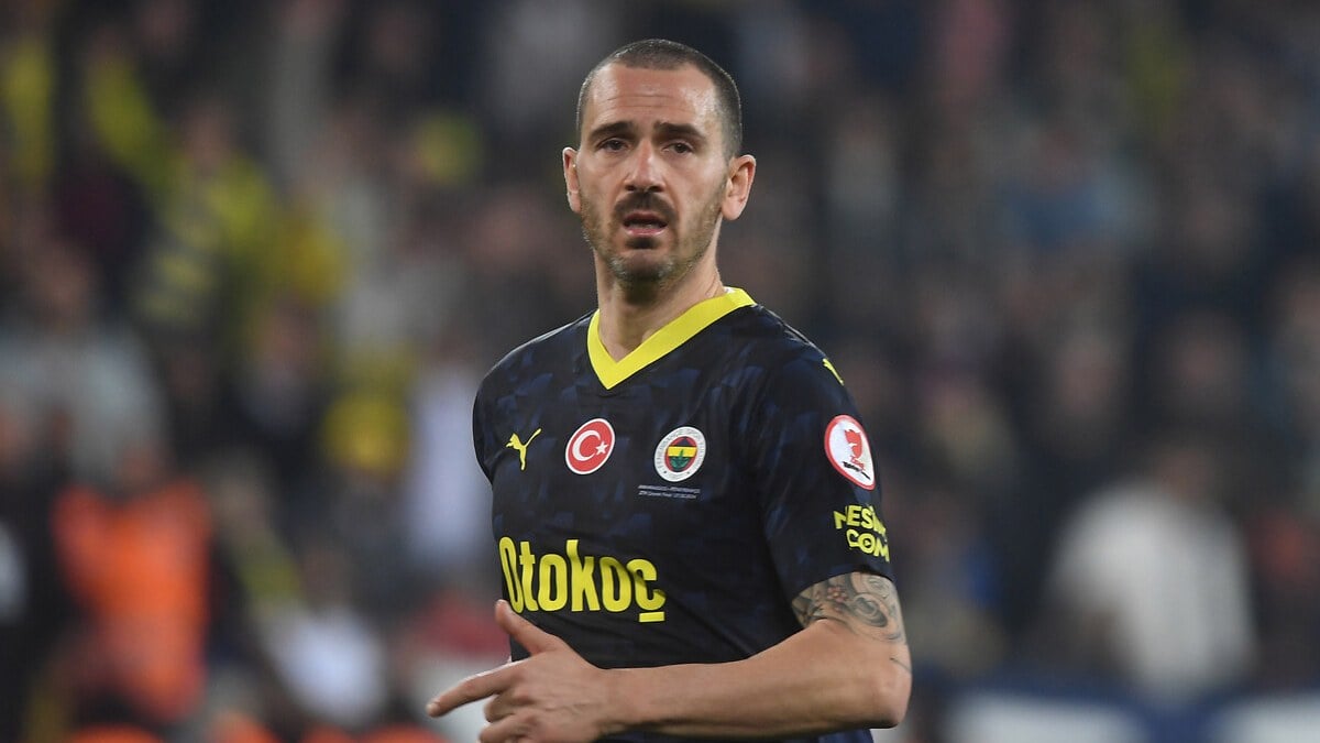 Fenerbahcede Leonardo Bonucci krizi MLSe gitmek istiyor