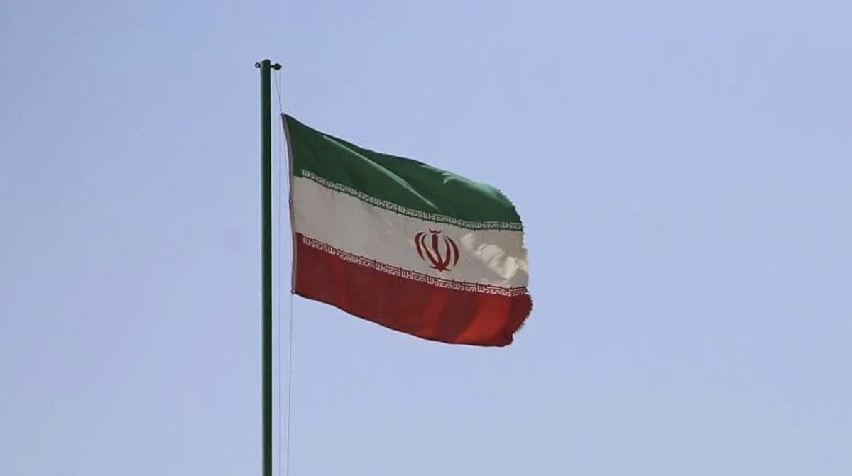 1713160815 216 Iranin Israile yonelik saldirisinin ardindan Tahran Borsasi dustu