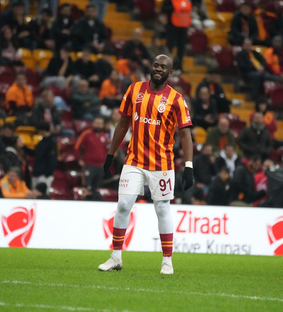 1713522590 685 Galatasaray Tanguy Ndombeleyi lig biter bitmez yollayacak