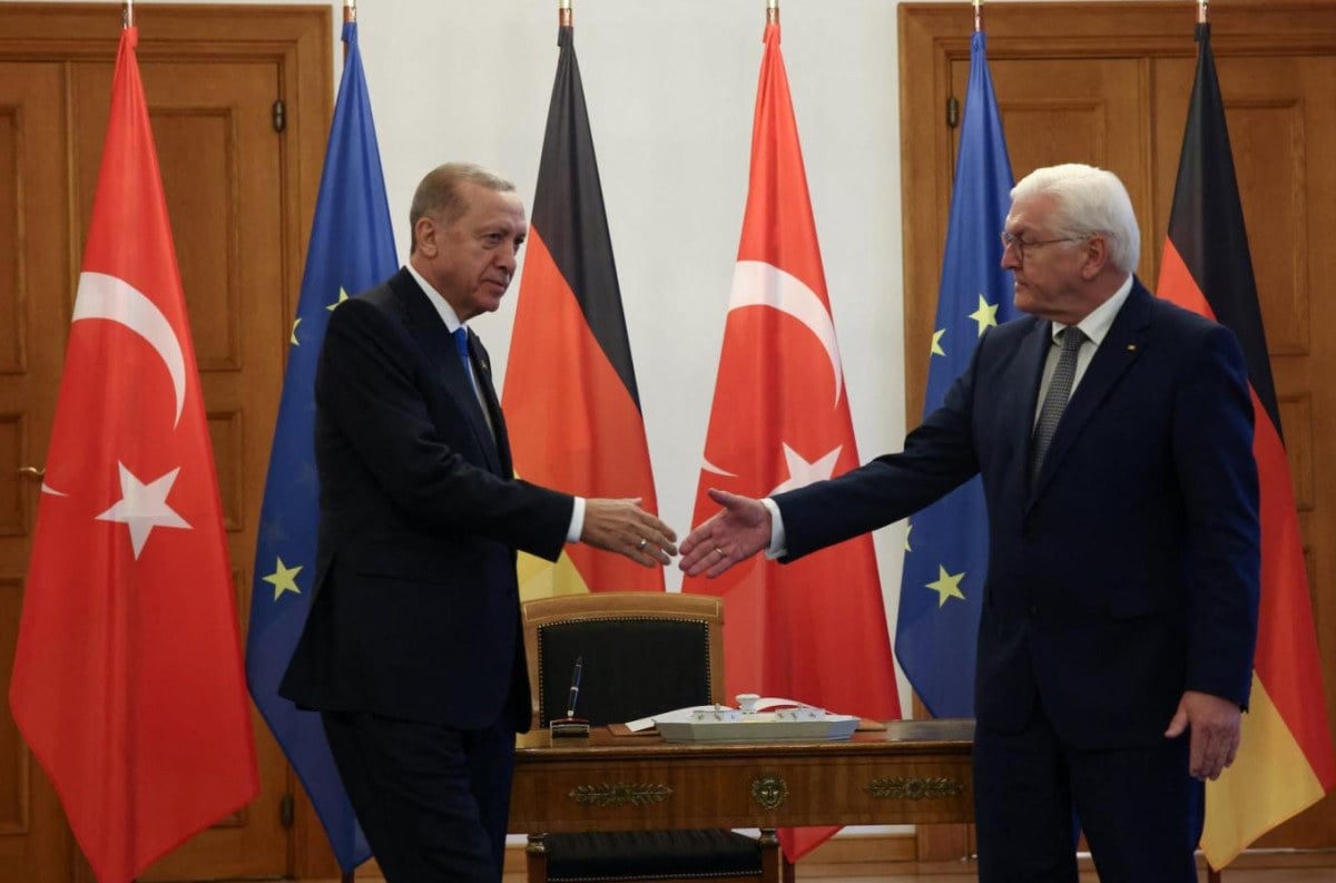 1713915036 882 Cumhurbaskani Erdogan mevkidasi Steinmeier ile bir araya gelecek