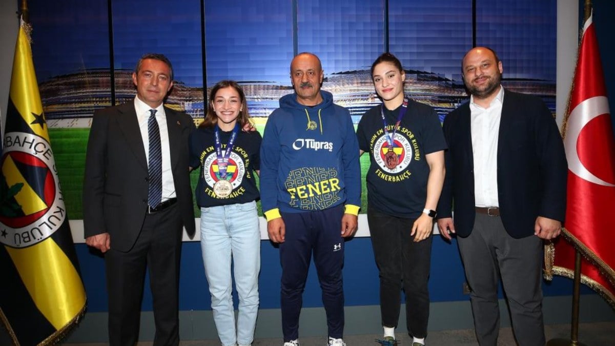 Avrupa sampiyonu Fenerbahceli boksorlerden Ali Koca ziyaret