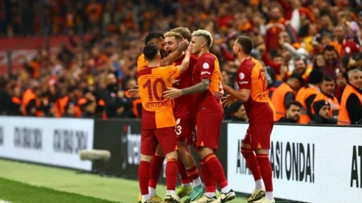 Galatasaray Pendikspor macinin muhtemel 11leri