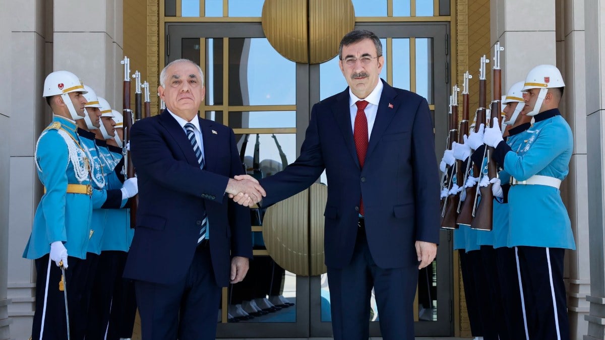 Turkiye Azerbaycan ticaret hedefi 15 milyar dolar